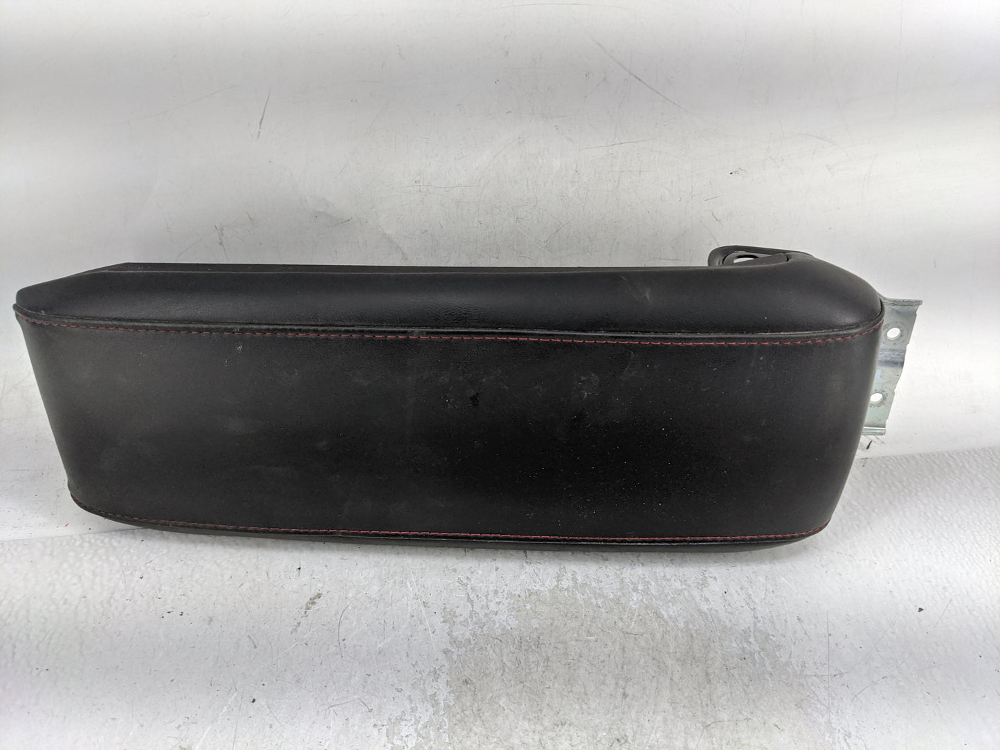 2011 Chevrolet Equinox Center Console Armrest Cover Lid Fits OEM Used Auto Parts - Oemusedautoparts1.com
