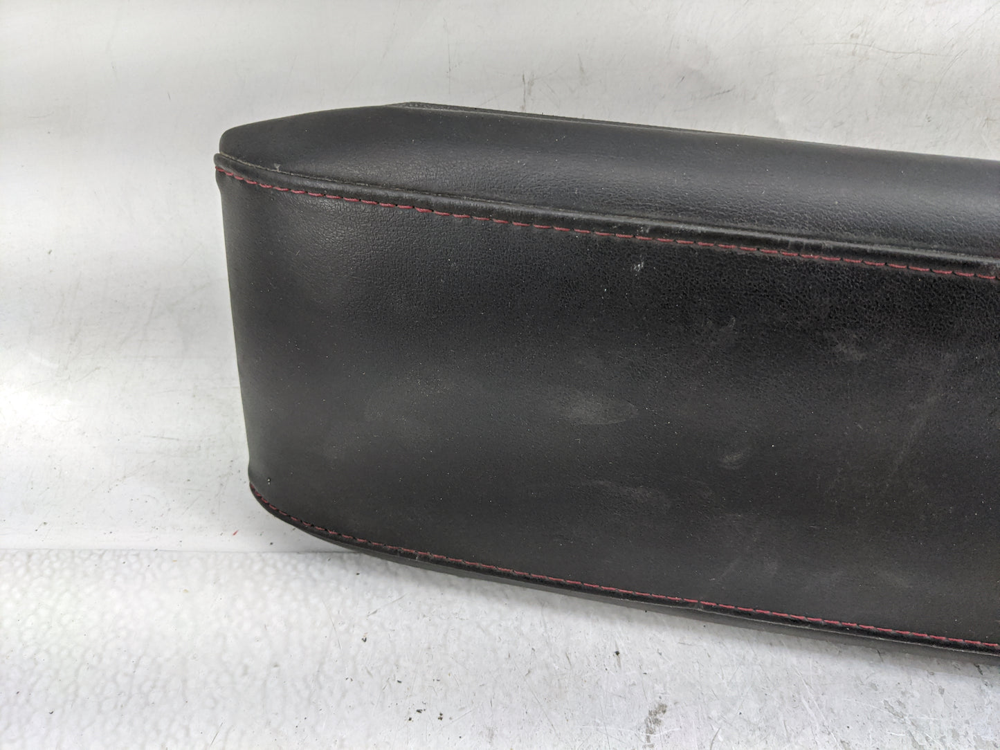 2011 Chevrolet Equinox Center Console Armrest Cover Lid Fits OEM Used Auto Parts - Oemusedautoparts1.com