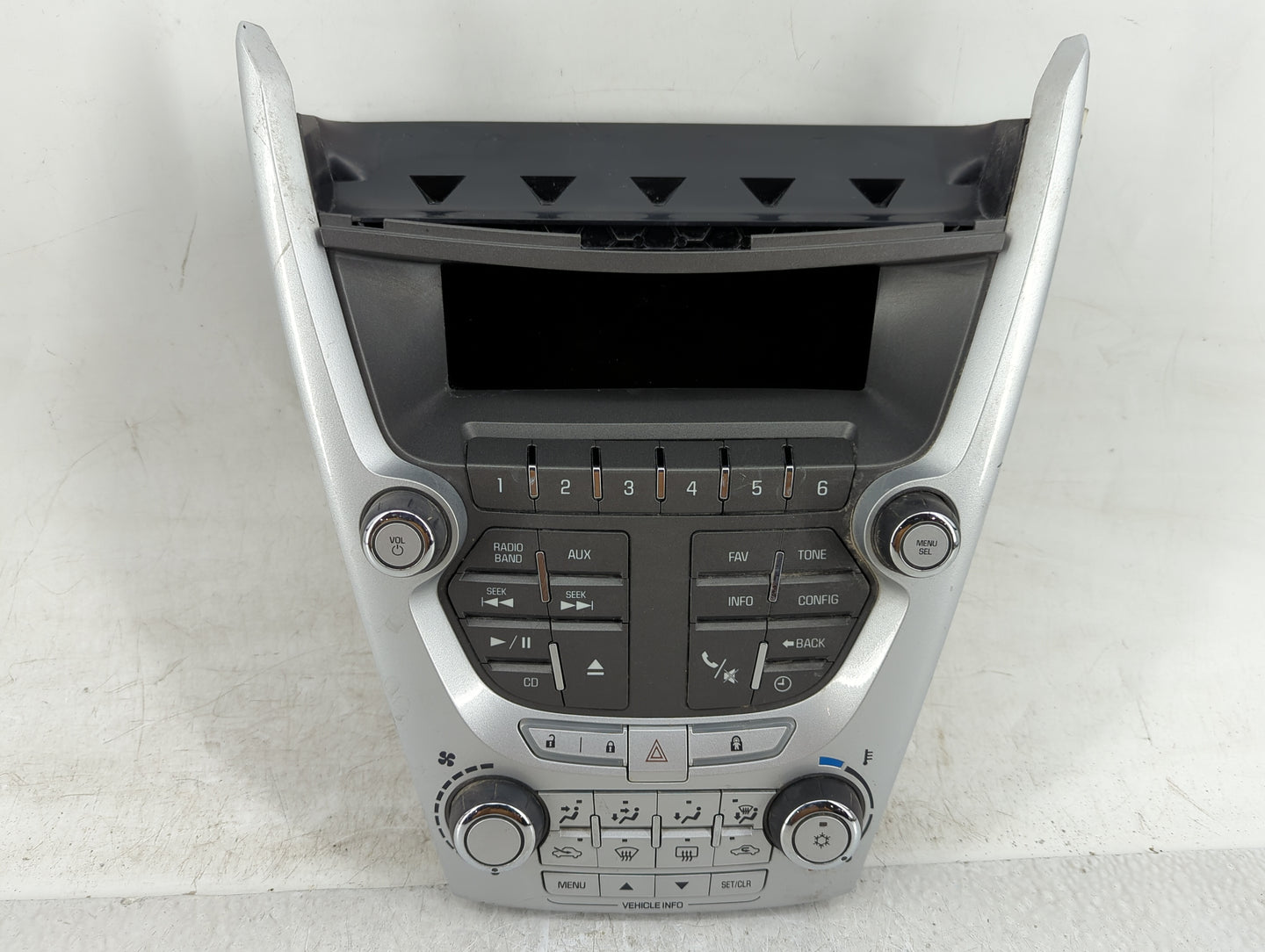 2010-2011 Chevrolet Equinox Radio AM FM Cd Player Receiver Replacement P/N:20920042 95952766G Fits Fits 2010 2011 OEM Used A
