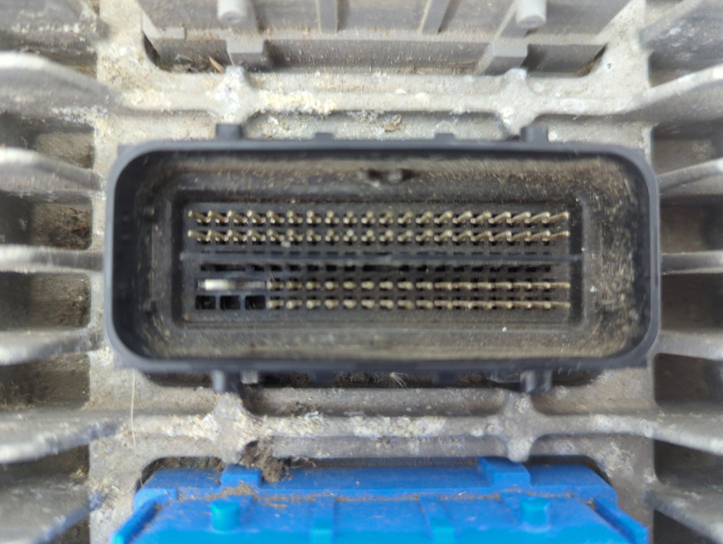 2010-2011 Chevrolet Equinox PCM Engine Control Computer ECU ECM PCU OEM Fits Fits 2010 2011 2012 2013 OEM Used Auto Parts - 