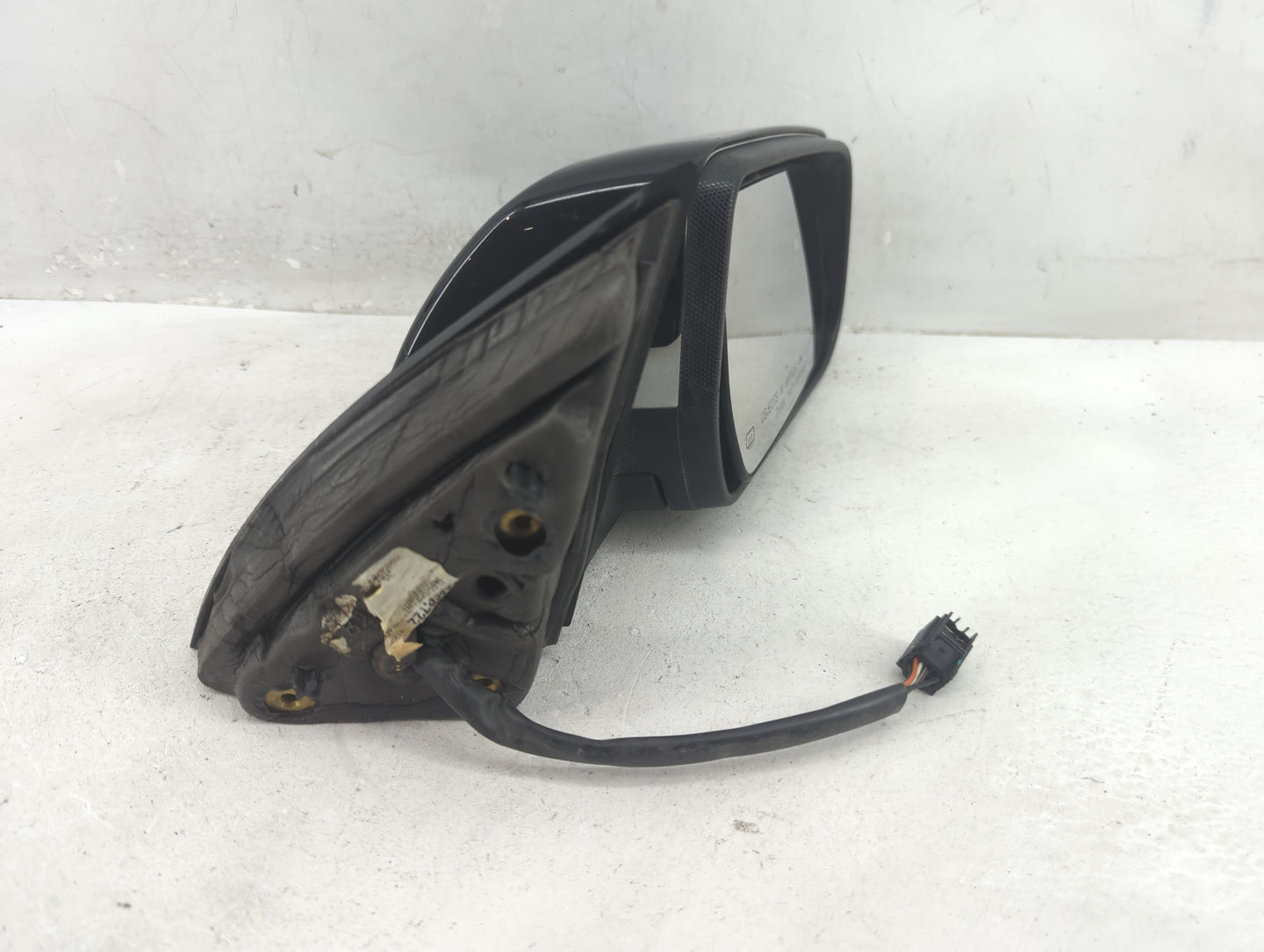 2010-2011 Chevrolet Equinox Passenger Side View Mirror - Right Door Mirror OEM Used - Oemusedautoparts1.com