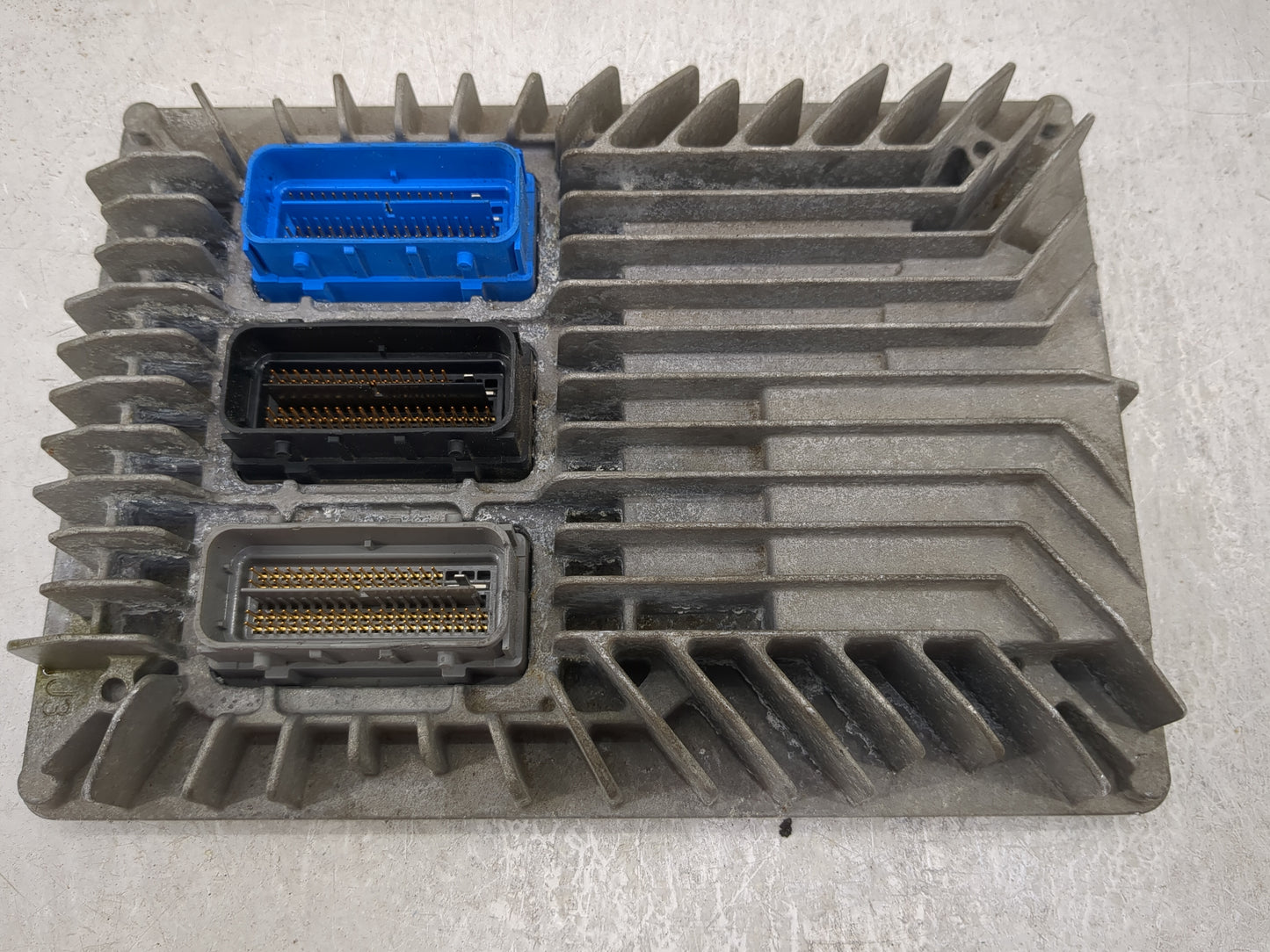 2010-2011 Chevrolet Equinox PCM Engine Control Computer ECU ECM PCU OEM P/N:12637106 12637489 Fits Fits 2010 2011 2012 2013 