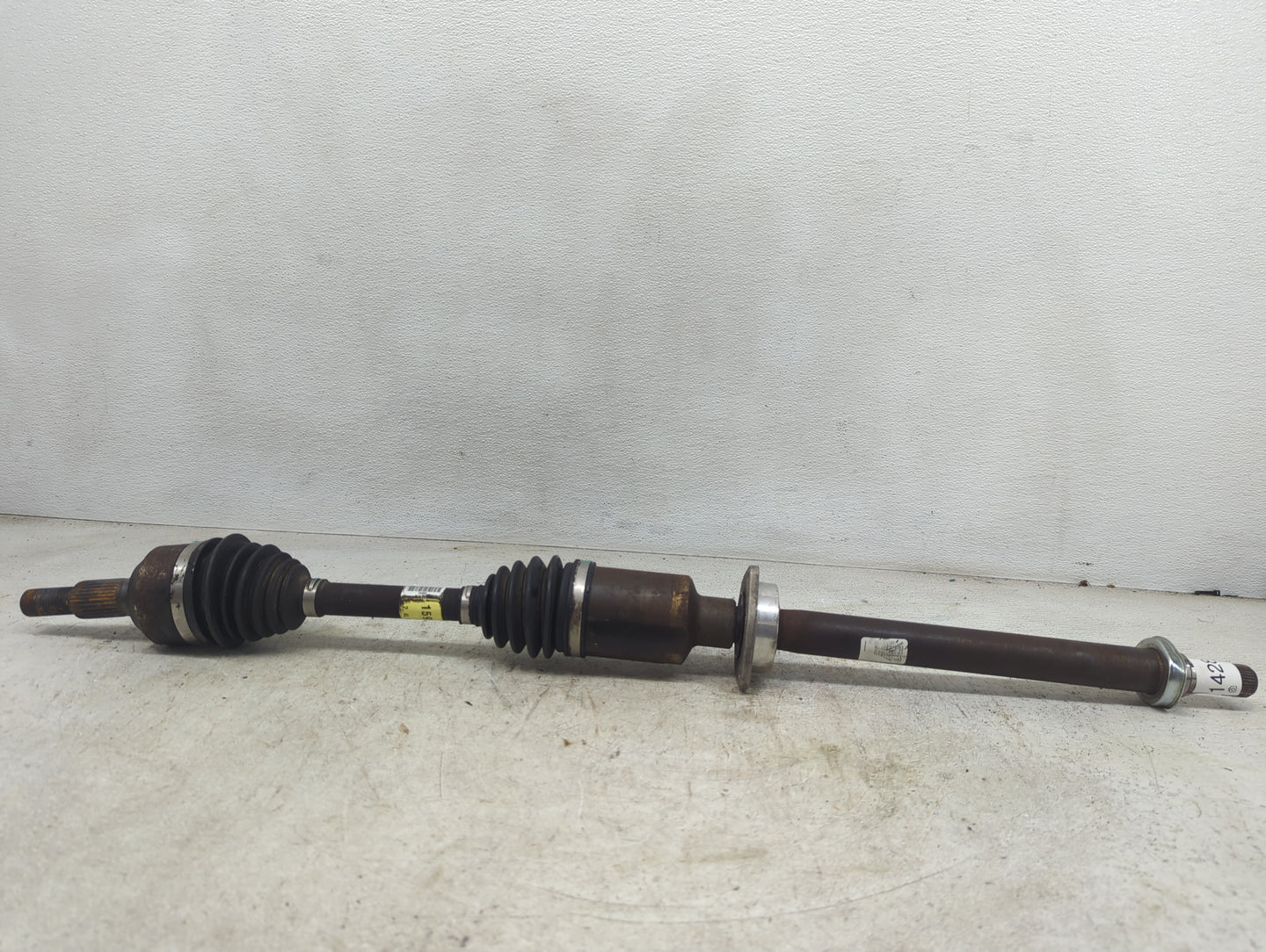 2010-2017 Chevrolet Equinox Axle Shaft Front Passenger Cv C/v - Oemusedautoparts1.com