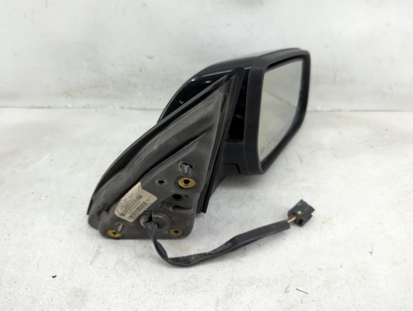 2010-2011 Chevrolet Equinox Passenger Side View Mirror - Right Door Mirror OEM Used - Oemusedautoparts1.com