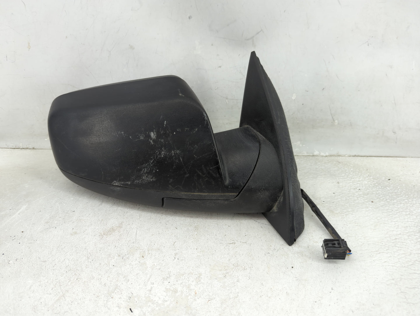 2010-2011 Chevrolet Equinox Passenger Side View Mirror - Right Door Mirror OEM Used - Oemusedautoparts1.com