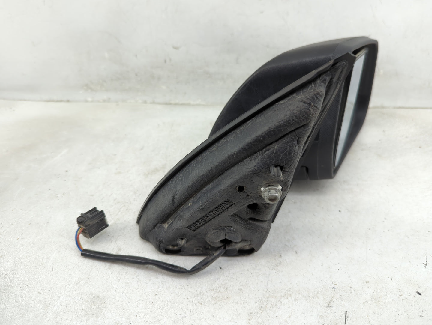 2010-2011 Chevrolet Equinox Passenger Side View Mirror - Right Door Mirror OEM Used - Oemusedautoparts1.com