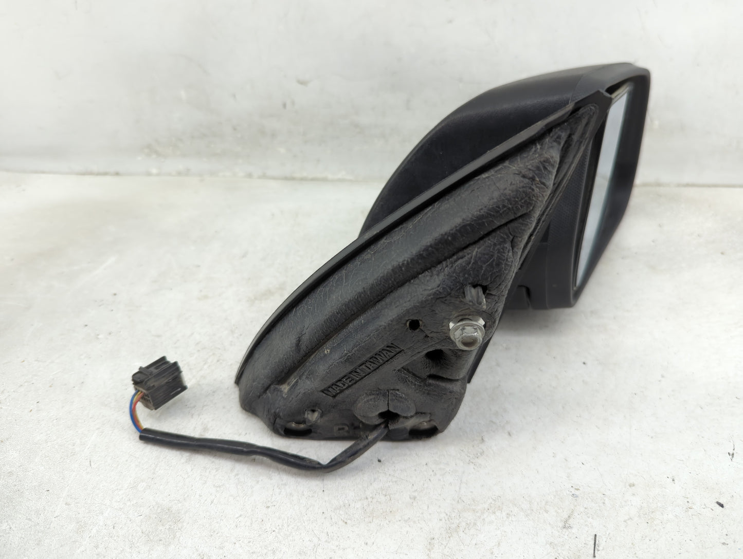 2010-2011 Chevrolet Equinox Passenger Side View Mirror - Right Door Mirror OEM Used - Oemusedautoparts1.com