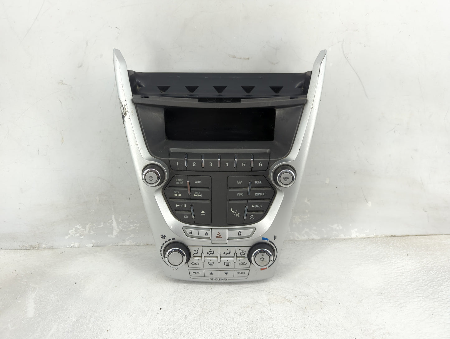 2011 Chevrolet Equinox Radio AM FM Cd Player Receiver Replacement P/N:95952766G Fits Fits 2010 OEM Used Auto Parts - Oemused