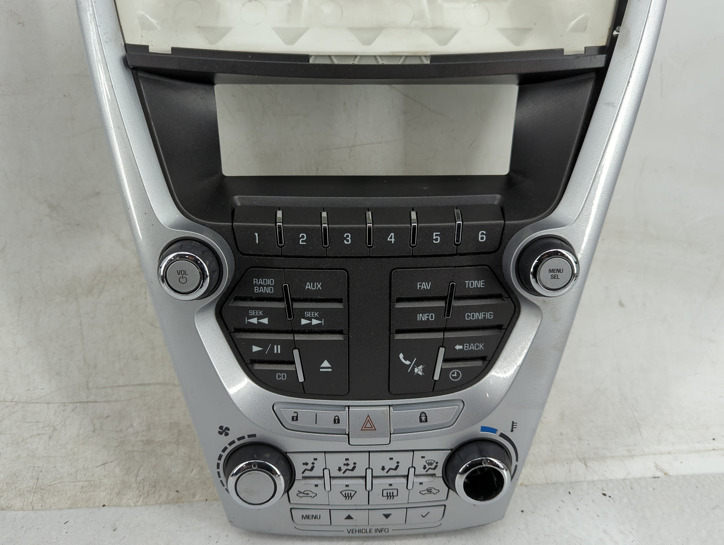 2010-2011 Chevrolet Equinox Radio Control Panel - Oemusedautoparts1.com