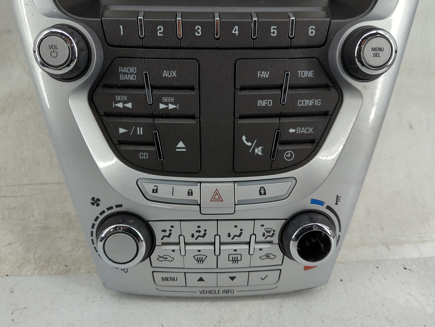 2010-2011 Chevrolet Equinox Radio Control Panel - Oemusedautoparts1.com