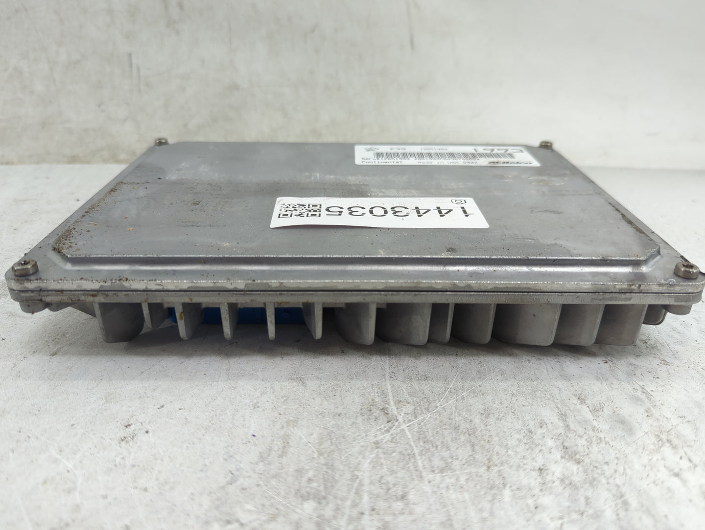 2010-2011 Chevrolet Equinox PCM Engine Control Computer ECU ECM PCU OEM P/N:12651993 8619930643070665 Fits OEM Used Auto Par