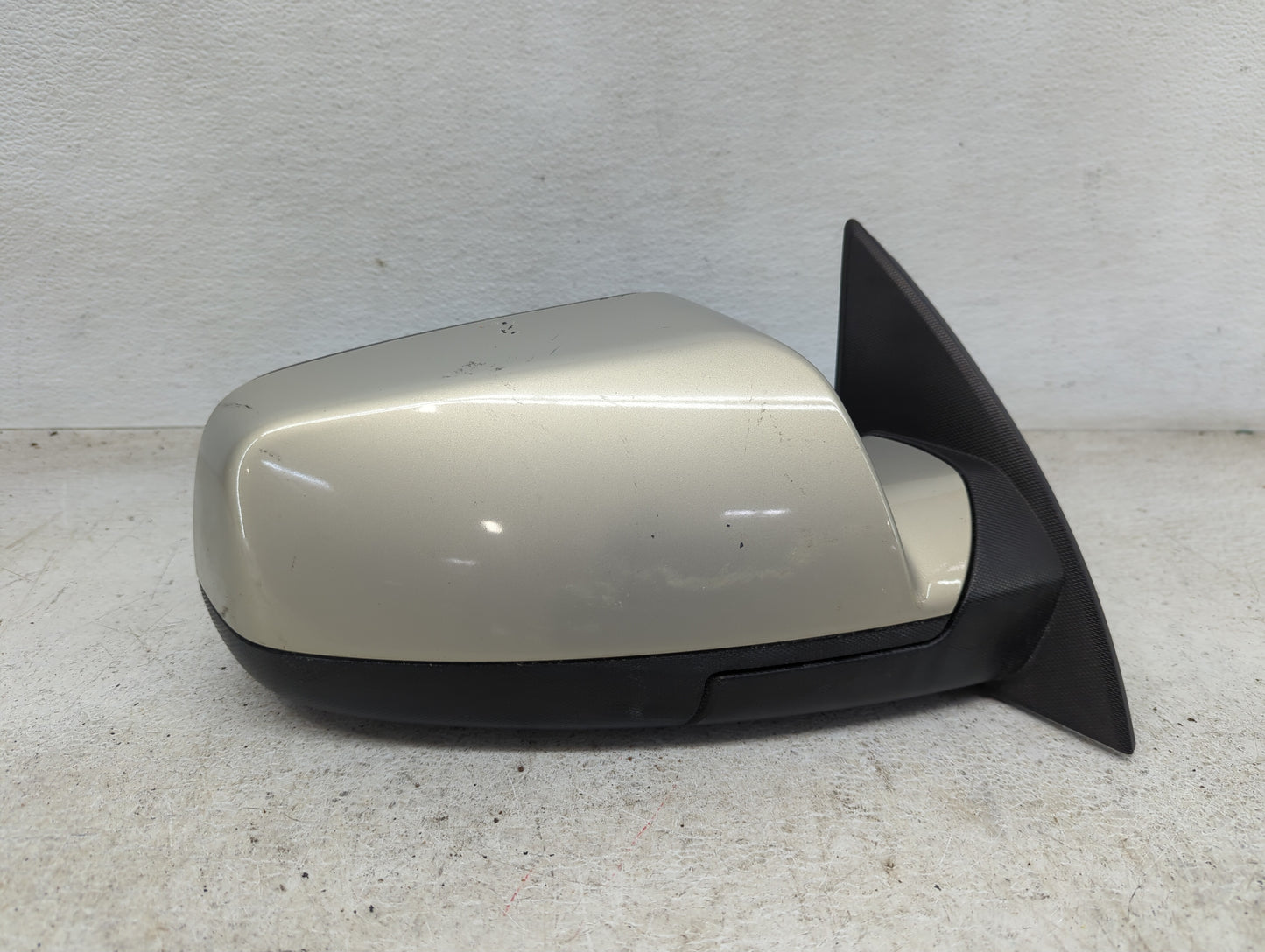 2010-2011 Chevrolet Equinox Passenger Side View Mirror - Right Door Mirror OEM Used - Oemusedautoparts1.com