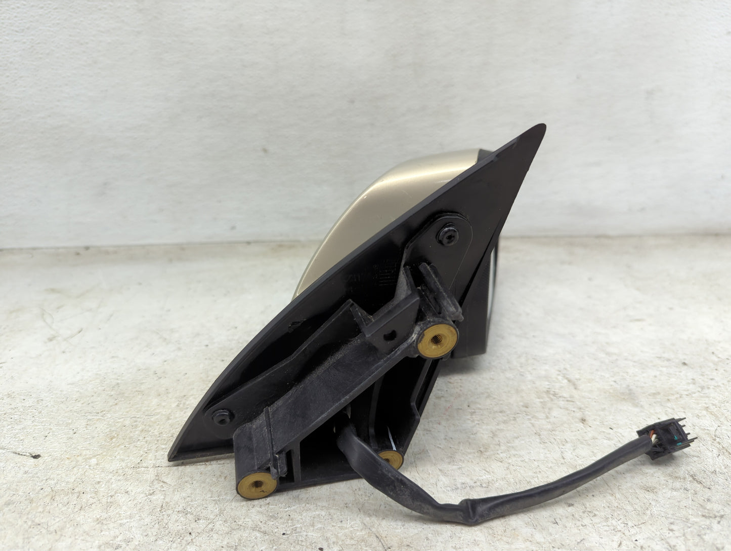 2010-2011 Chevrolet Equinox Passenger Side View Mirror - Right Door Mirror OEM Used - Oemusedautoparts1.com