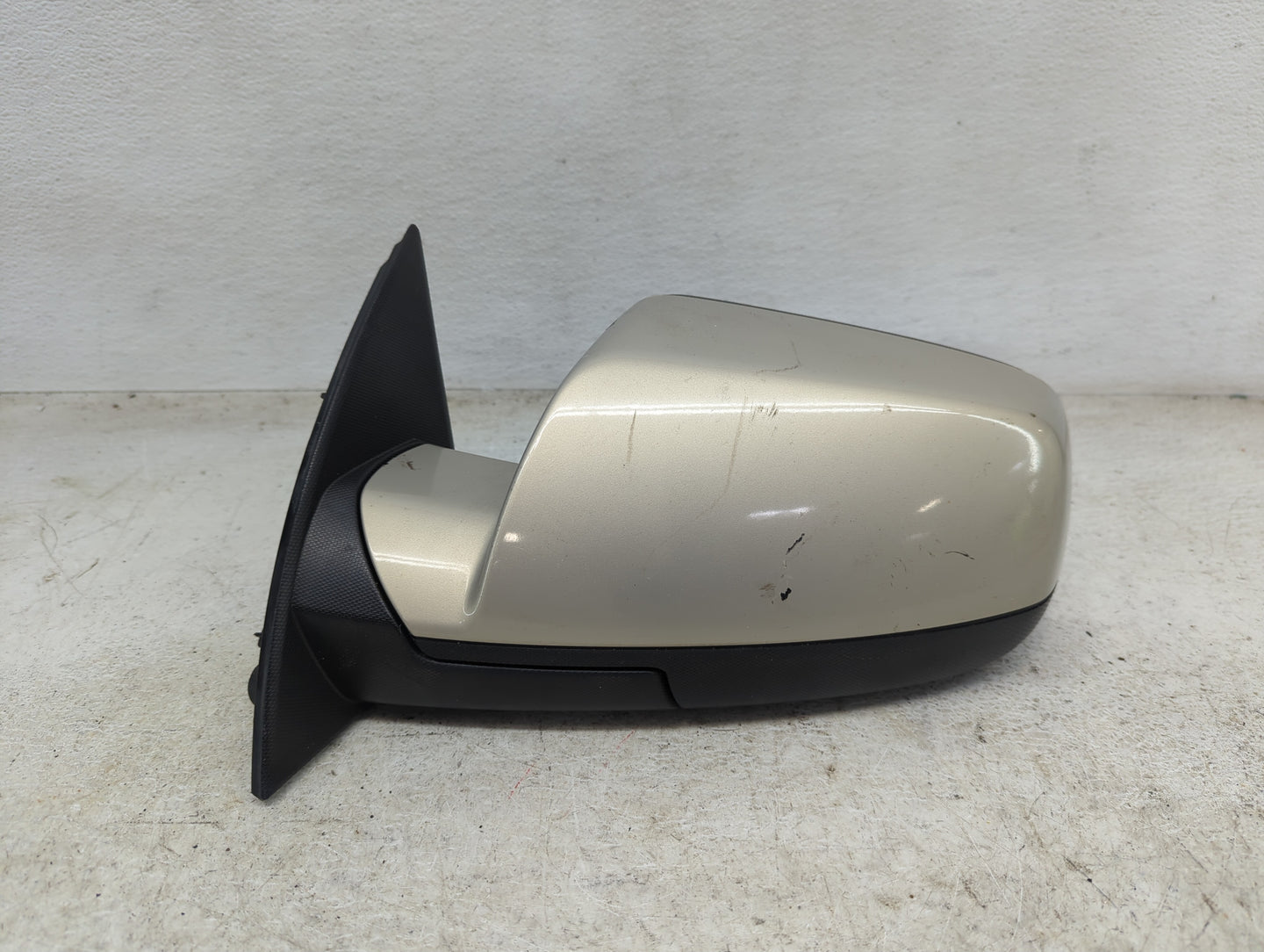 2010-2011 Chevrolet Equinox Driver Side View Mirror - Left Door Mirror OEM Used - Oemusedautoparts1.com