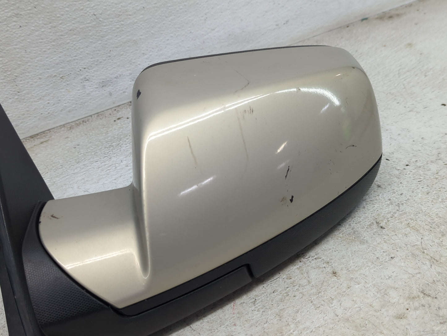 2010-2011 Chevrolet Equinox Driver Side View Mirror - Left Door Mirror OEM Used - Oemusedautoparts1.com