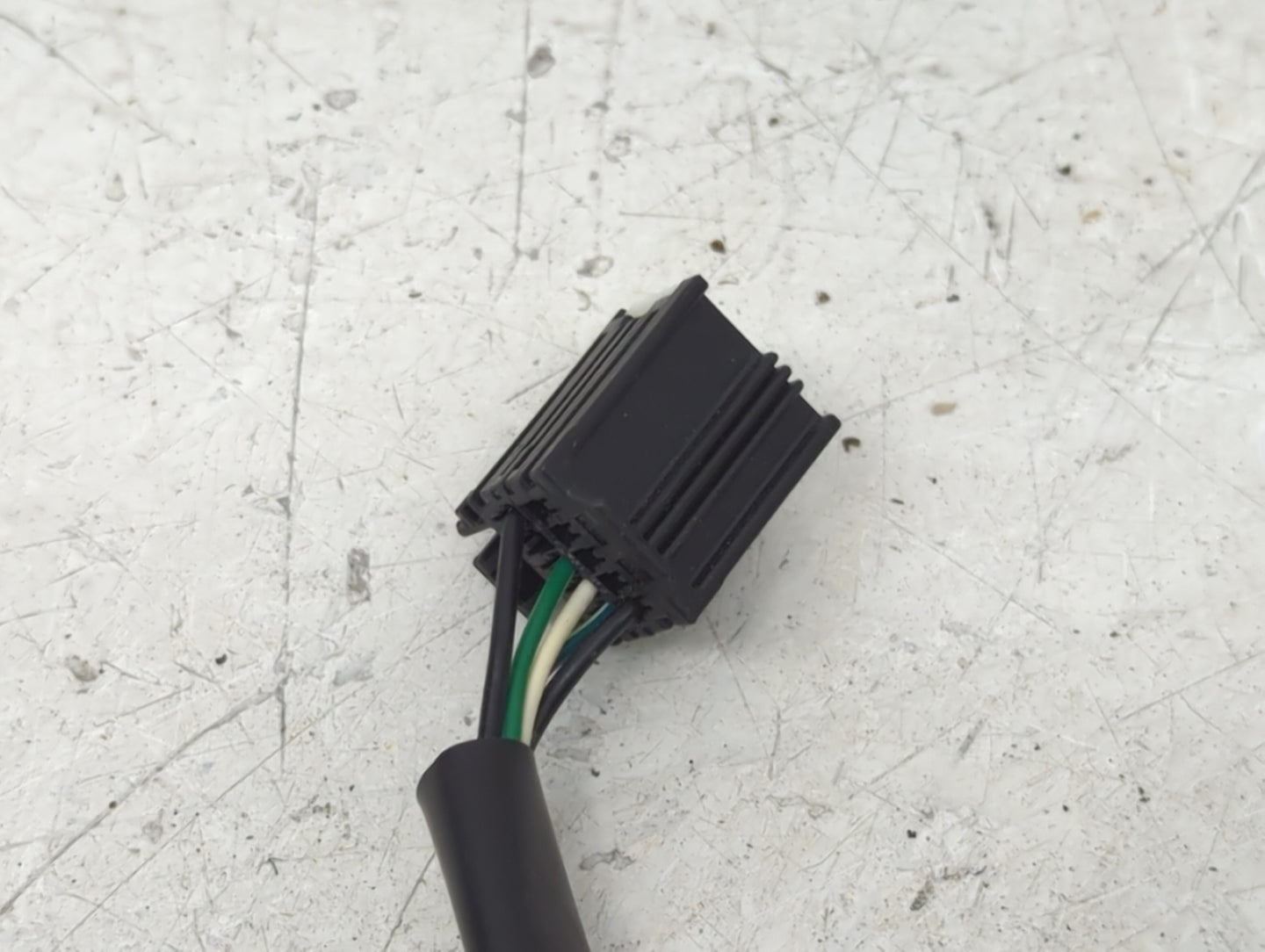 2010-2011 Chevrolet Equinox Driver Side View Mirror - Left Door Mirror OEM Used - Oemusedautoparts1.com