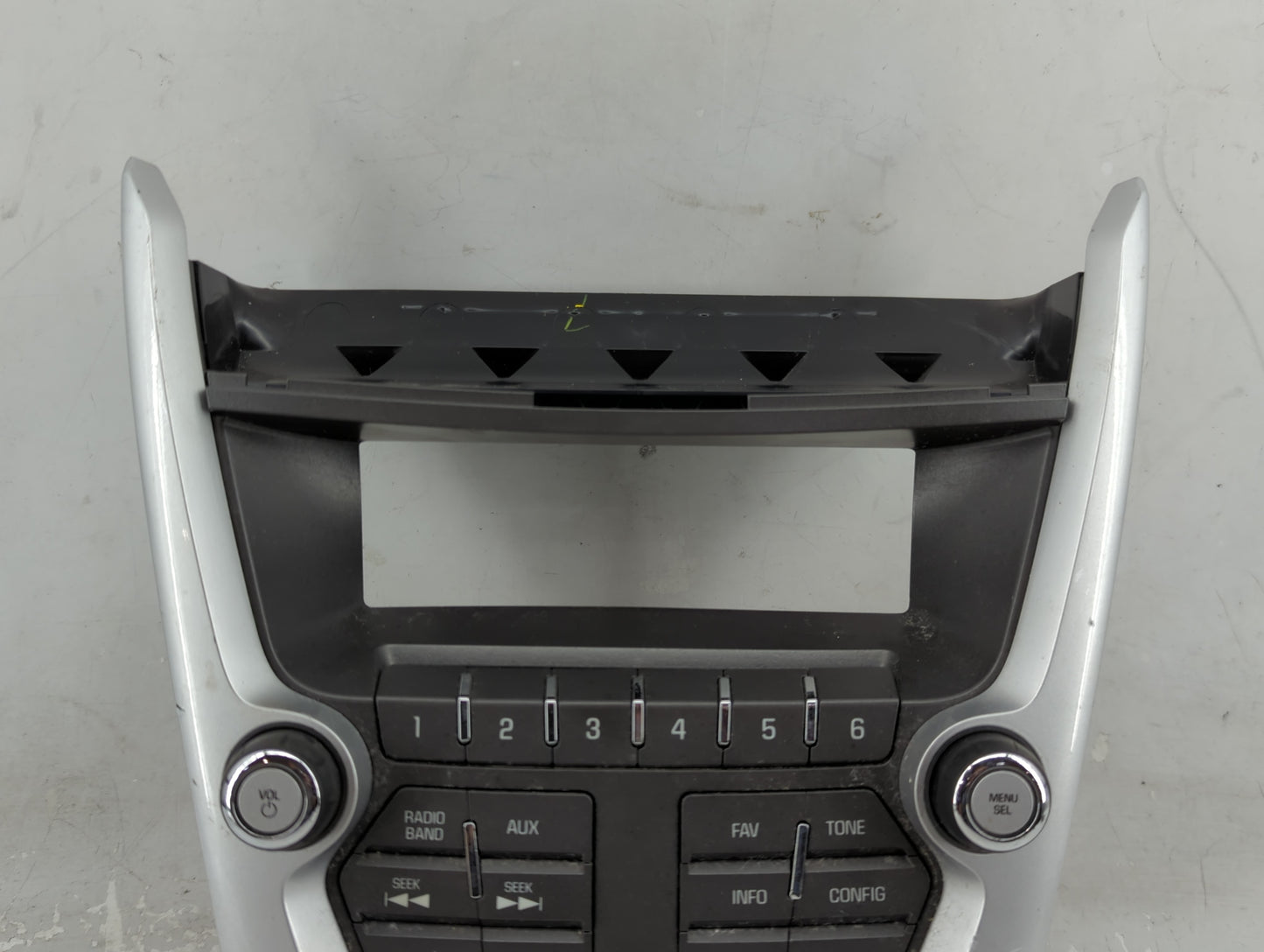 2010-2011 Chevrolet Equinox Radio Control Panel 1464755 - Oemusedautoparts1.com