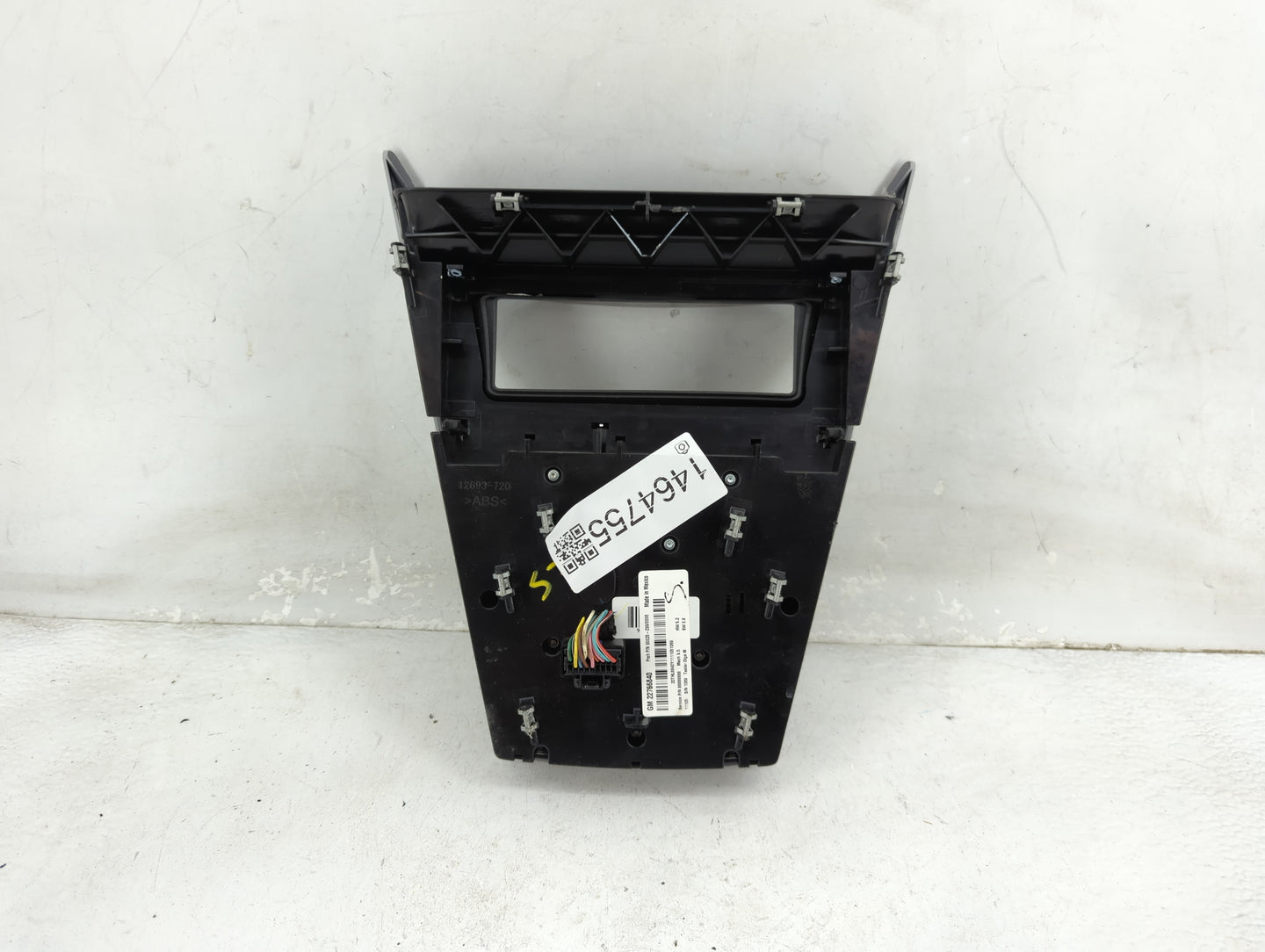 2010-2011 Chevrolet Equinox Radio Control Panel 1464755 - Oemusedautoparts1.com