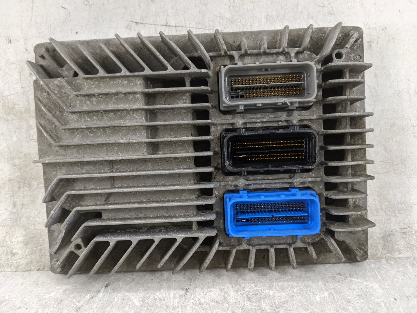 2010-2011 Chevrolet Equinox PCM Engine Control Computer ECU ECM PCU OEM P/N:12642569 12642665 Fits Fits 2010 2011 2012 2013 