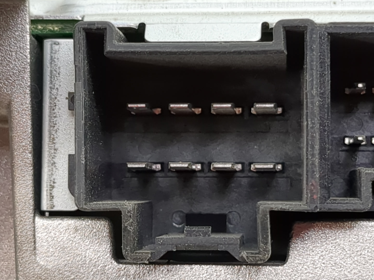 2010-2017 Chevrolet Equinox Radio Speaker Amplifier 1474838 - Oemusedautoparts1.com