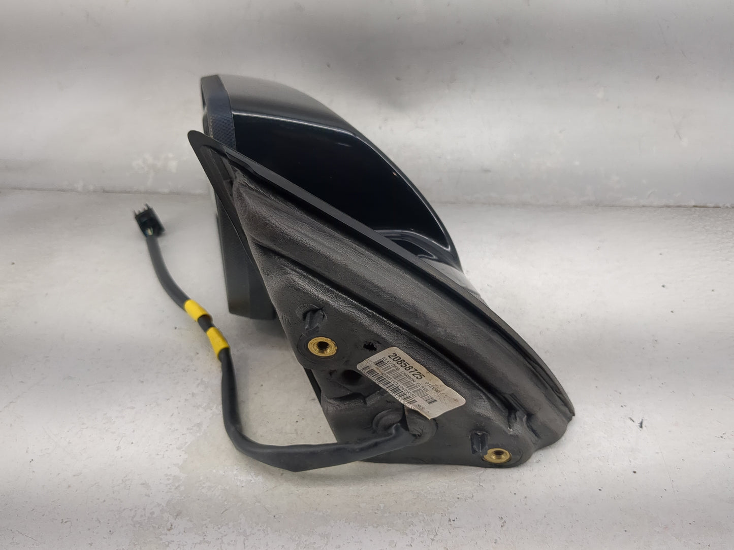 2010-2011 Chevrolet Equinox Driver Side View Mirror - Left Door Mirror OEM Used - Oemusedautoparts1.com