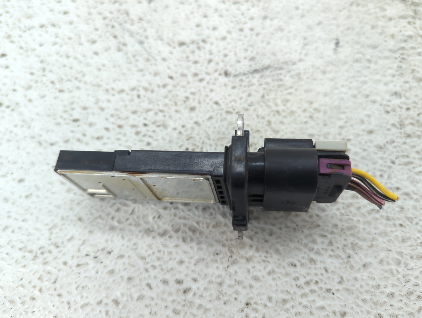 2010-2011 Chevrolet Equinox Mass Air Flow Meter Maf 1487548 - Oemusedautoparts1.com
