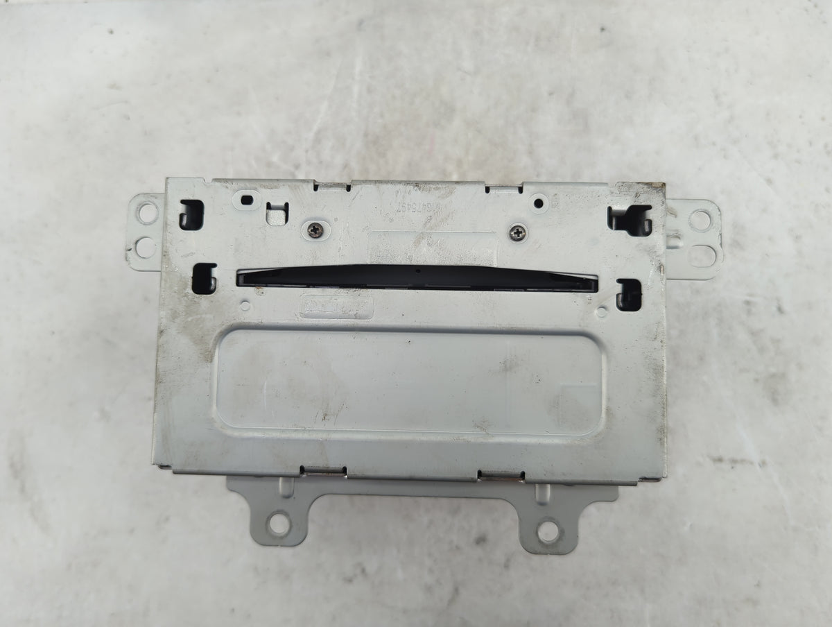 2011-2012 Chevrolet Equinox Radio AM FM Cd Player Receiver Replacement P/N:20983517 CQ-FG5011YC Fits Fits 2010 2011 2012 OEM