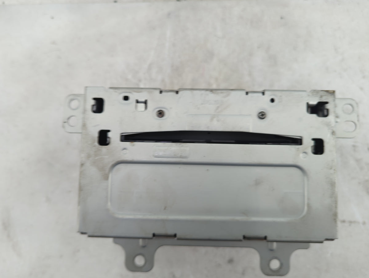 2011-2012 Chevrolet Equinox Radio AM FM Cd Player Receiver Replacement P/N:20983517 CQ-FG5011YC Fits Fits 2010 2011 2012 OEM
