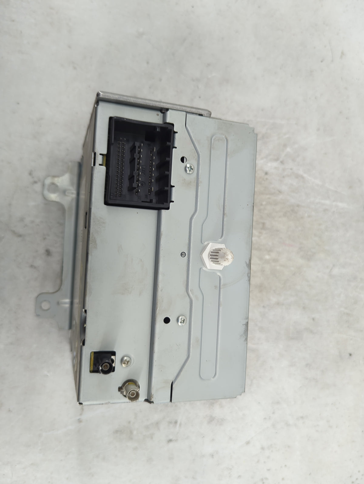 2011-2012 Chevrolet Equinox Radio AM FM Cd Player Receiver Replacement P/N:20983517 CQ-FG5011YC Fits Fits 2010 2011 2012 OEM