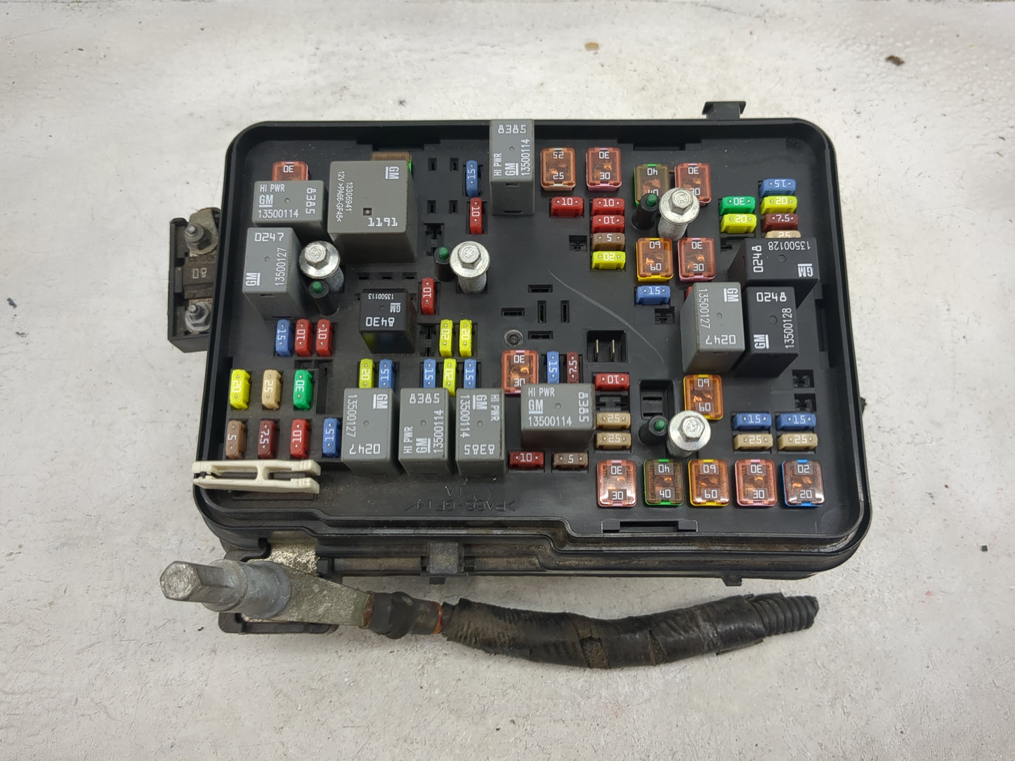 2011 Chevrolet Equinox Fusebox Fuse Box Panel Relay Module P/N:20899629 13500114, 13500127, 13500128, 13500113, 13500641 Fit