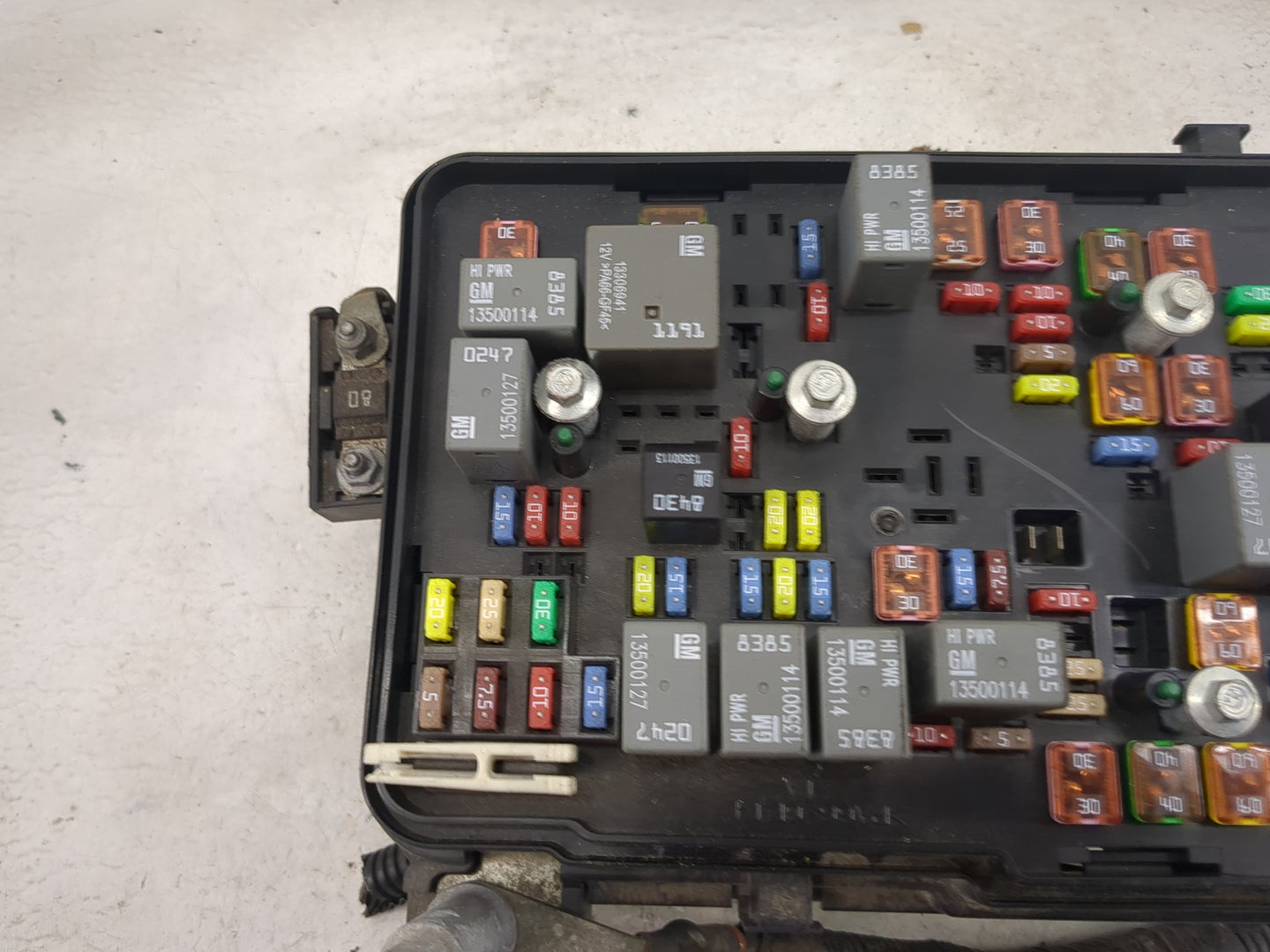 2011 Chevrolet Equinox Fusebox Fuse Box Panel Relay Module P/N:20899629 13500114, 13500127, 13500128, 13500113, 13500641 Fit