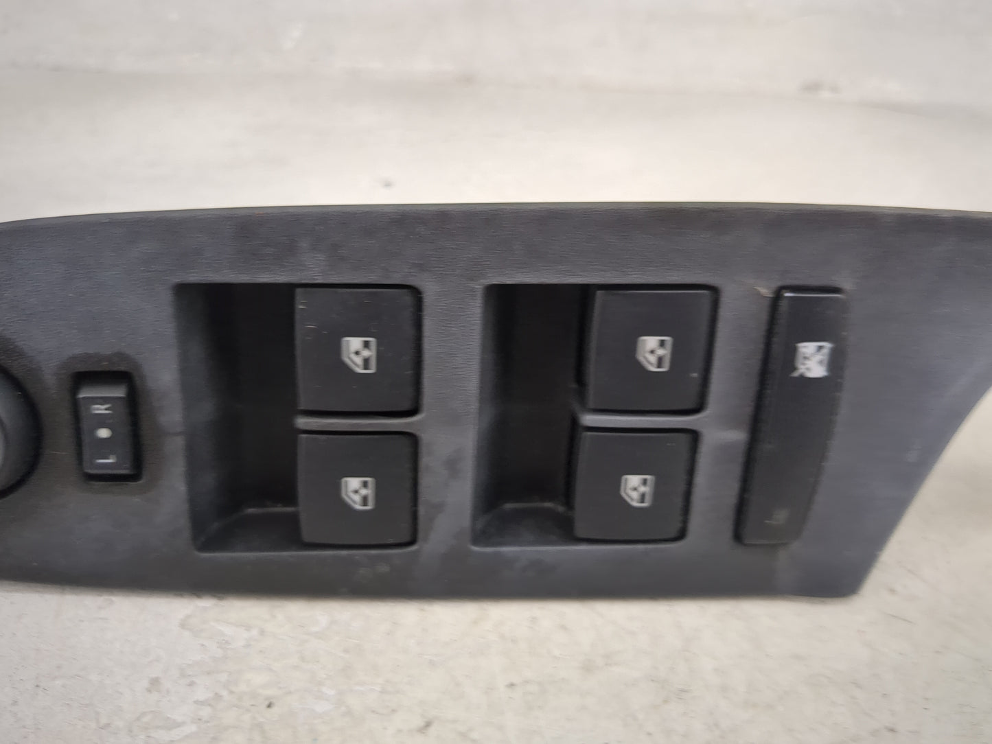 2010-2017 Chevrolet Equinox Master Power Window Switch Replacement Driver Side Left P/N:20817599 Fits OEM Used Auto Parts - 
