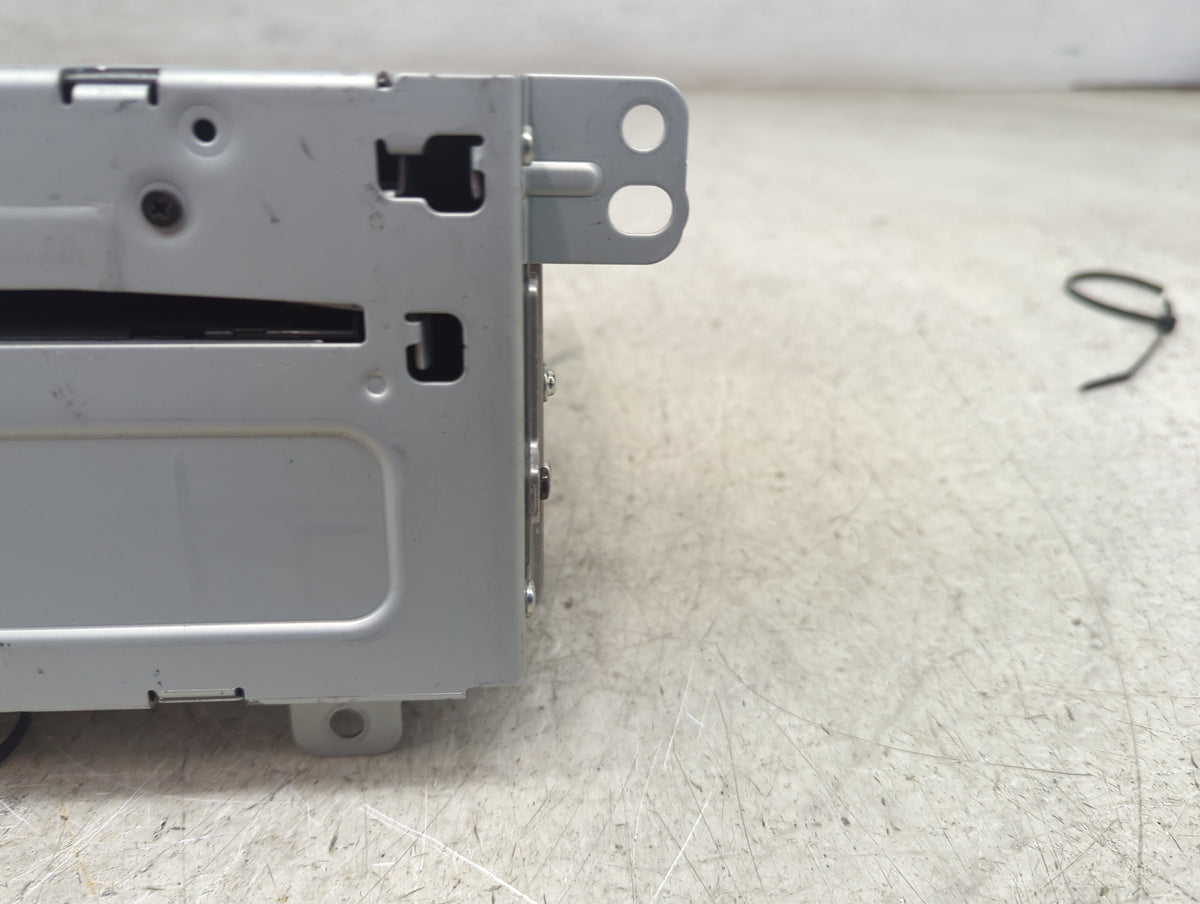 2011-2012 Chevrolet Equinox Radio AM FM Cd Player Receiver Replacement P/N:CQ-FG5011YC 20983517 Fits Fits 2010 2011 2012 OEM