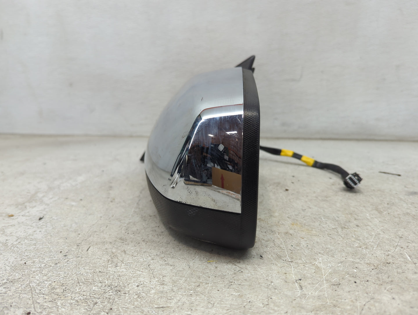 2010-2011 Chevrolet Equinox Driver Side View Mirror - Left Door Mirror OEM Used - Oemusedautoparts1.com