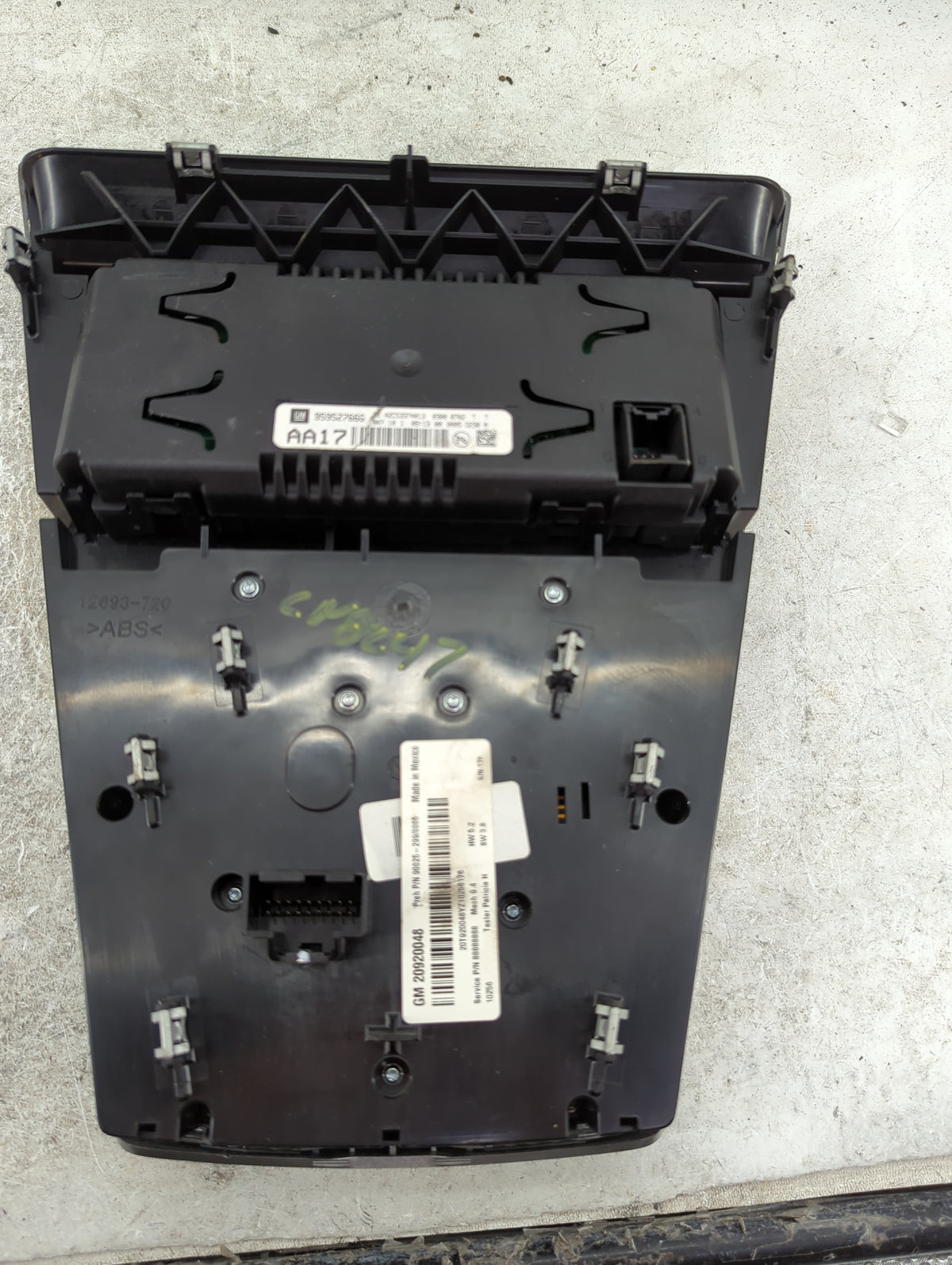 2010-2011 Chevrolet Equinox Radio Control Panel 1507203 - Oemusedautoparts1.com