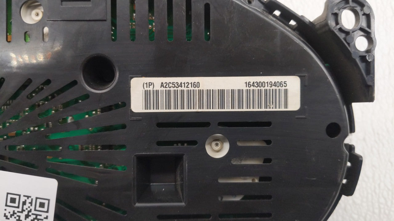 2011 Chevrolet Equinox Instrument Cluster Speedometer Gauges P/N:20978081 20978079, 22783661 Fits OEM Used Auto Parts - Oemu