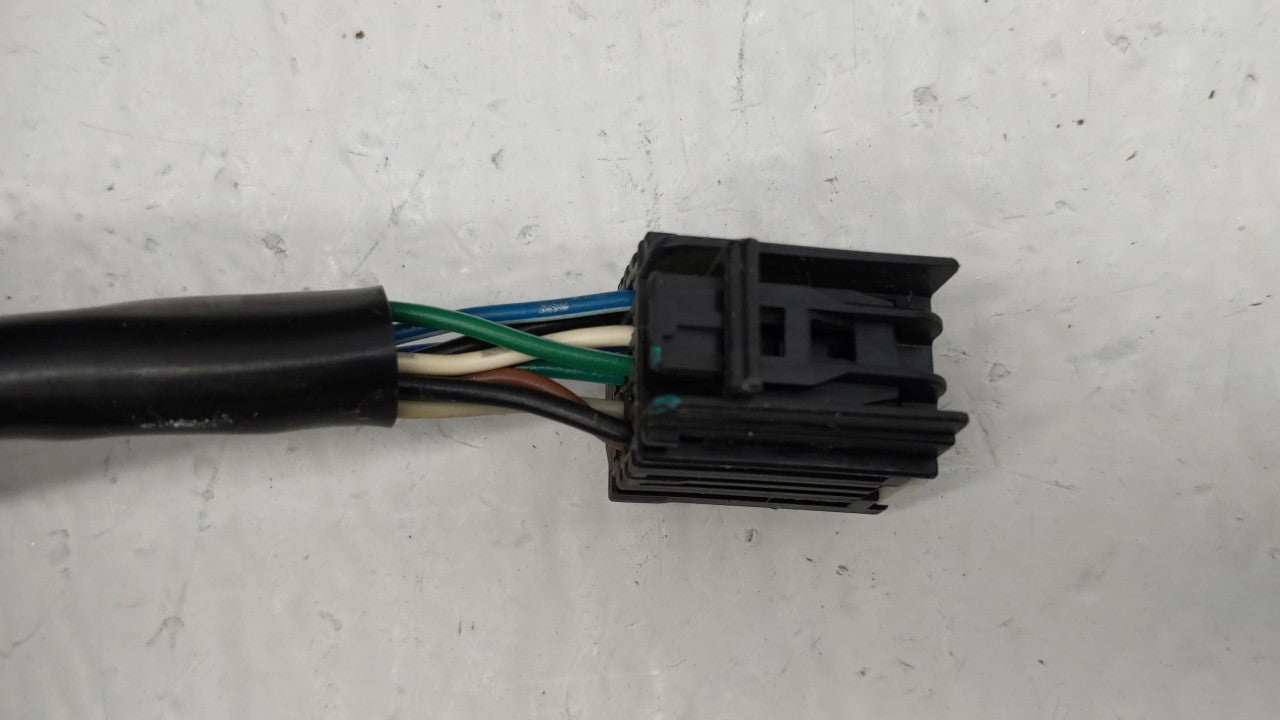 2010-2011 Chevrolet Equinox Driver Side View Mirror - Left Door Mirror OEM Used - Oemusedautoparts1.com