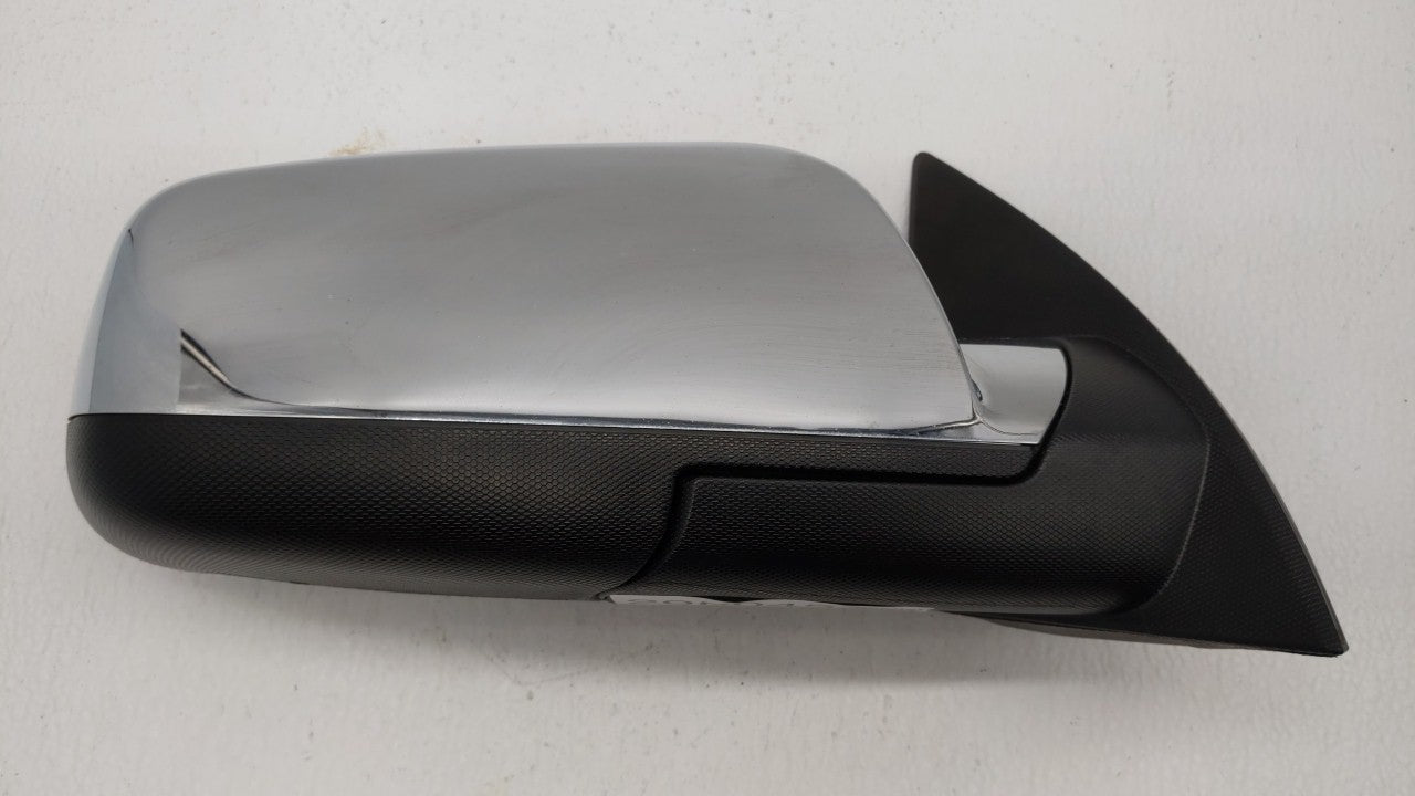 2010-2011 Chevrolet Equinox Passenger Side View Mirror - Right Door Mirror OEM Used - Oemusedautoparts1.com