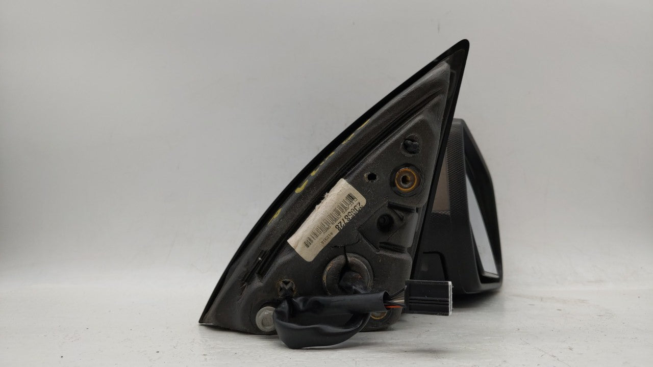 2010-2011 Chevrolet Equinox Passenger Side View Mirror - Right Door Mirror OEM Used - Oemusedautoparts1.com