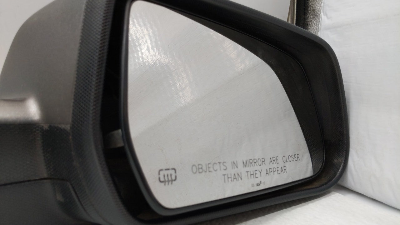2010-2011 Chevrolet Equinox Passenger Side View Mirror - Right Door Mirror OEM Used - Oemusedautoparts1.com