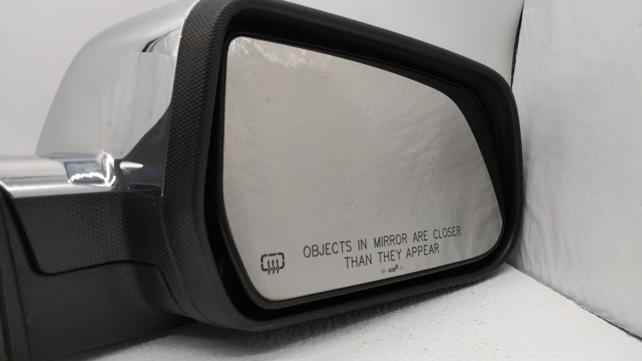 2010-2011 Chevrolet Equinox Passenger Side View Mirror - Right Door Mirror OEM Used - Oemusedautoparts1.com