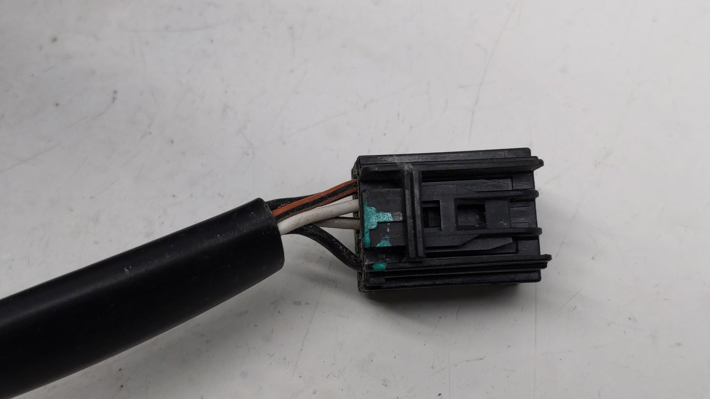 2010-2011 Chevrolet Equinox Passenger Side View Mirror - Right Door Mirror OEM Used - Oemusedautoparts1.com