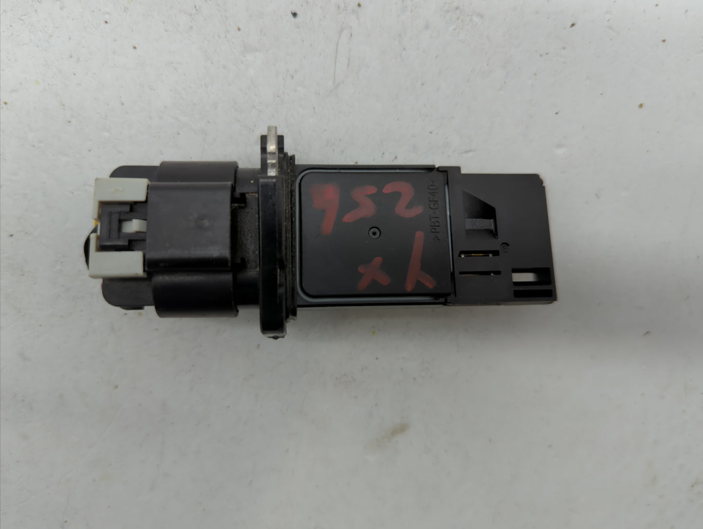 2010-2011 Chevrolet Equinox Mass Air Flow Meter Maf - Oemusedautoparts1.com