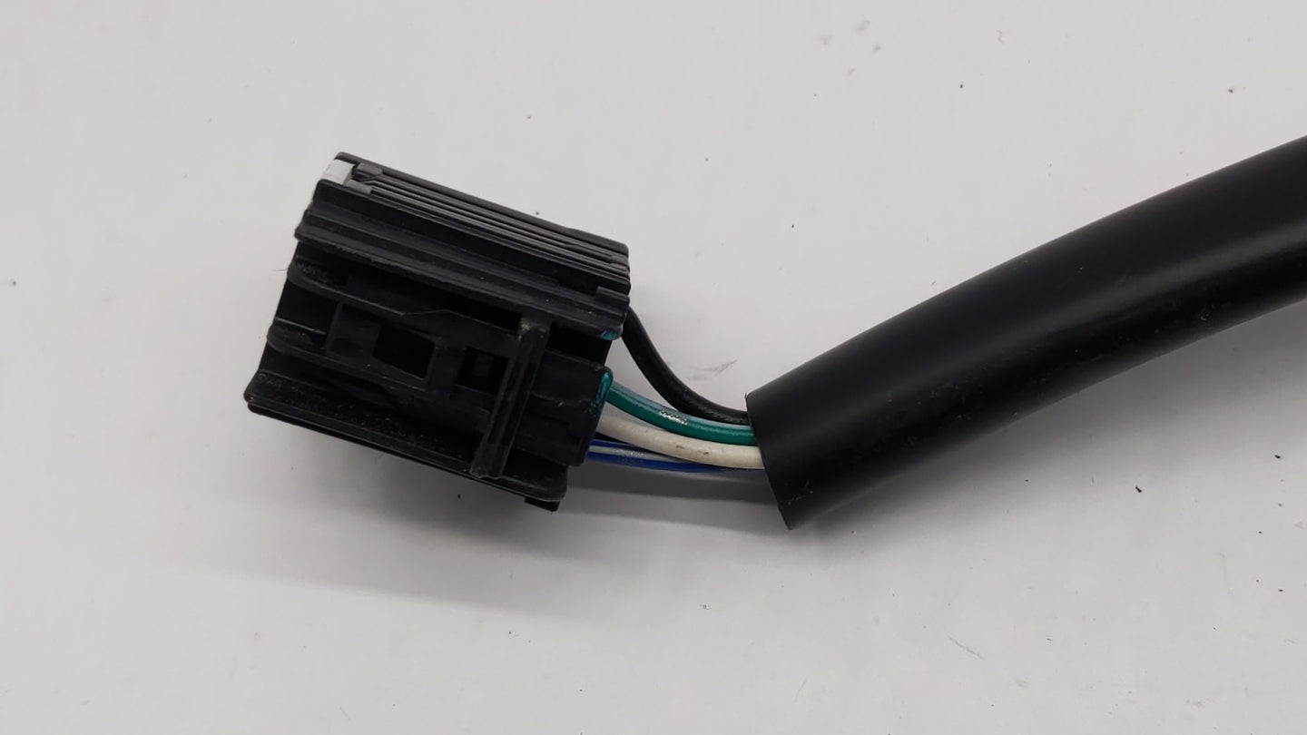 2010-2011 Chevrolet Equinox Driver Side View Mirror - Left Door Mirror OEM Used - Oemusedautoparts1.com