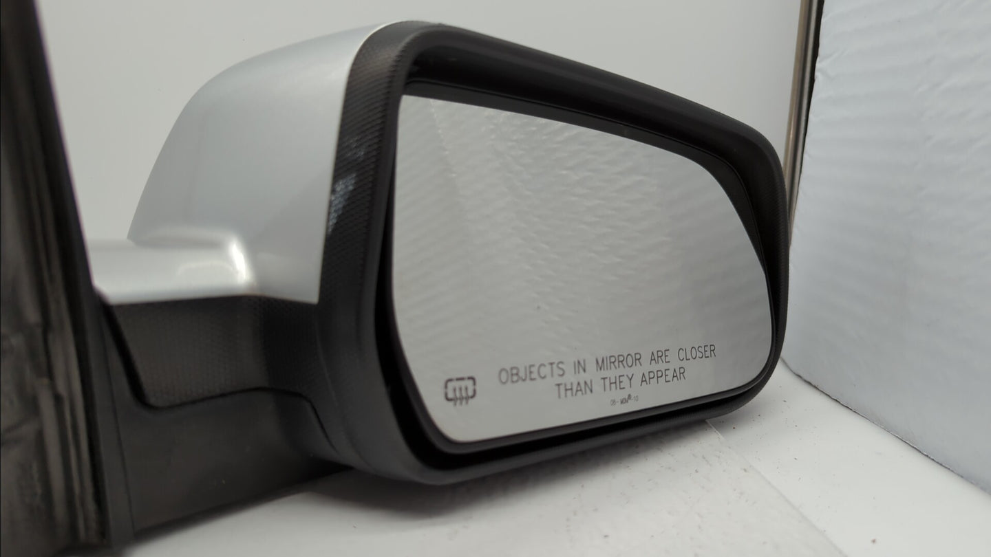 2010-2011 Chevrolet Equinox Passenger Side View Mirror - Right Door Mirror OEM Used - Oemusedautoparts1.com