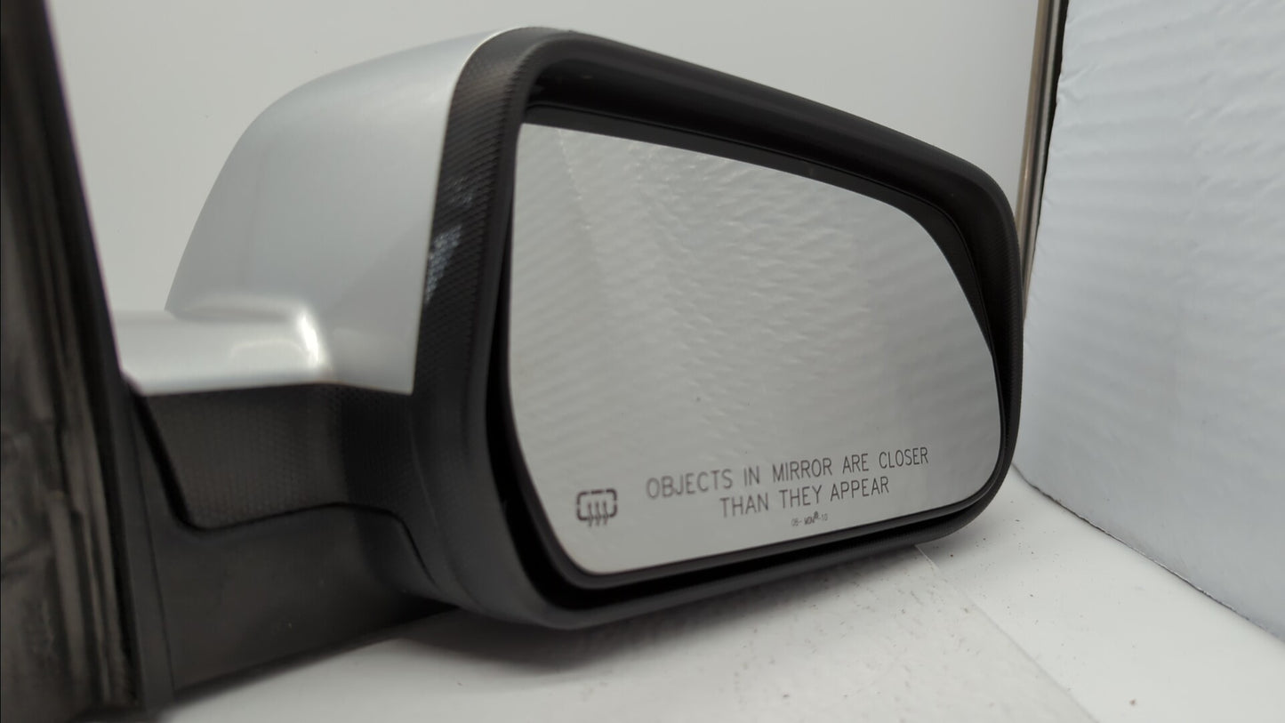 2010-2011 Chevrolet Equinox Passenger Side View Mirror - Right Door Mirror OEM Used - Oemusedautoparts1.com