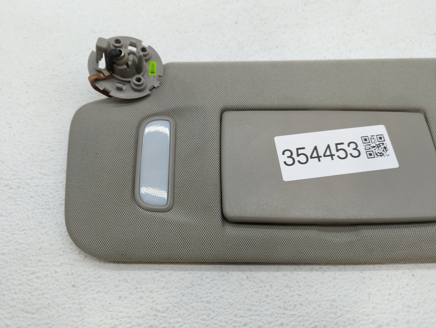 2010-2017 Chevrolet Equinox Sun Visor Shade Replacement Passenger Right Mirror Fits Fits 2010 2011 2012 2013 2014 2015 2016 