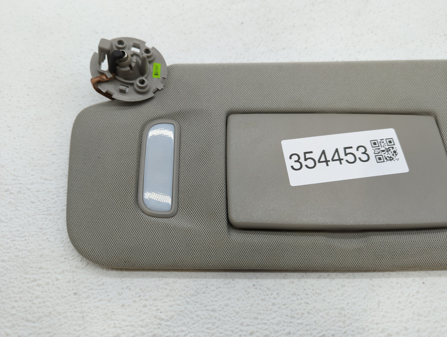 2010-2017 Chevrolet Equinox Sun Visor Shade Replacement Passenger Right Mirror Fits Fits 2010 2011 2012 2013 2014 2015 2016 