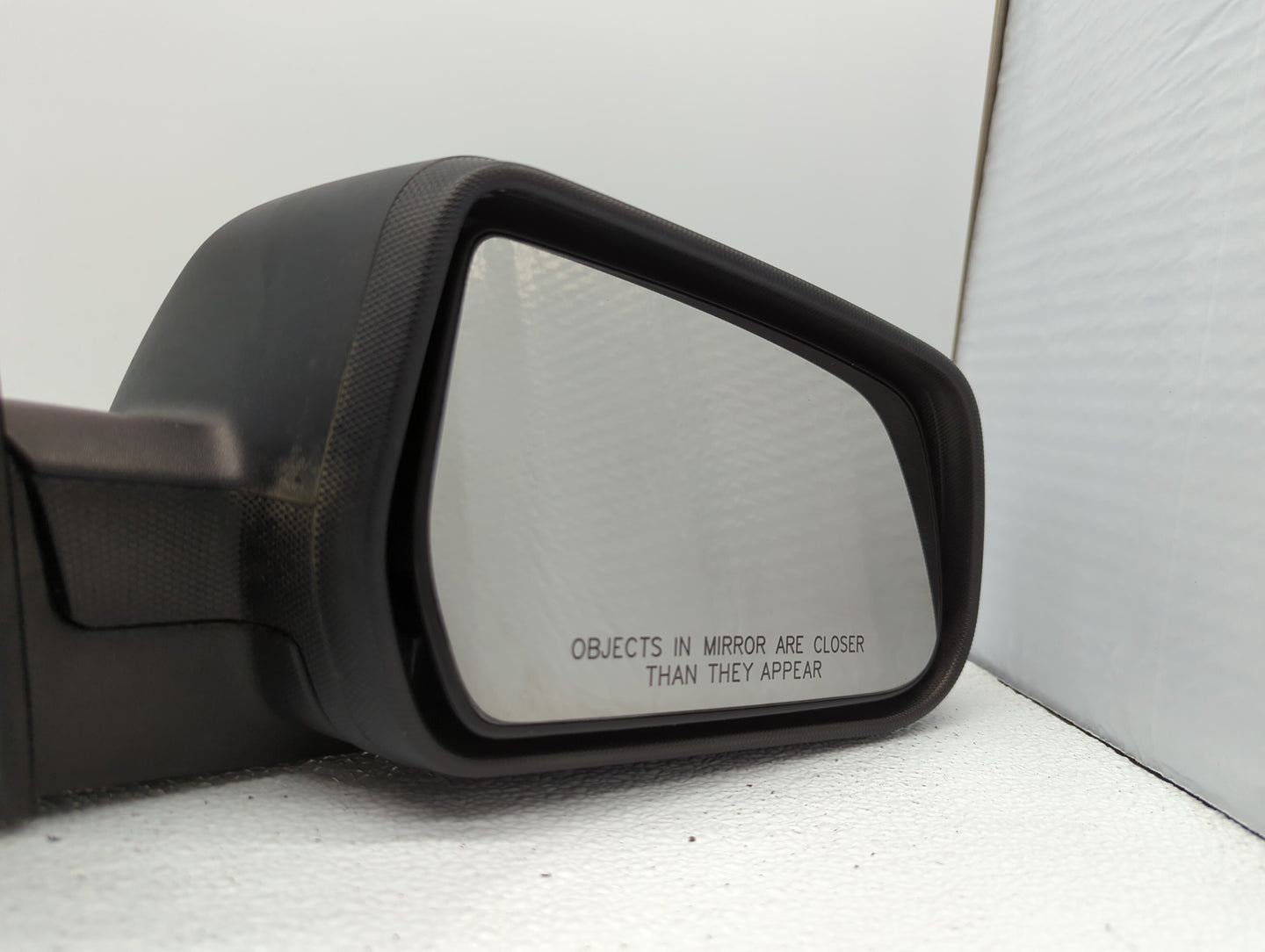 2010-2011 Chevrolet Equinox Passenger Side View Mirror - Right Door Mirror OEM Used - Oemusedautoparts1.com