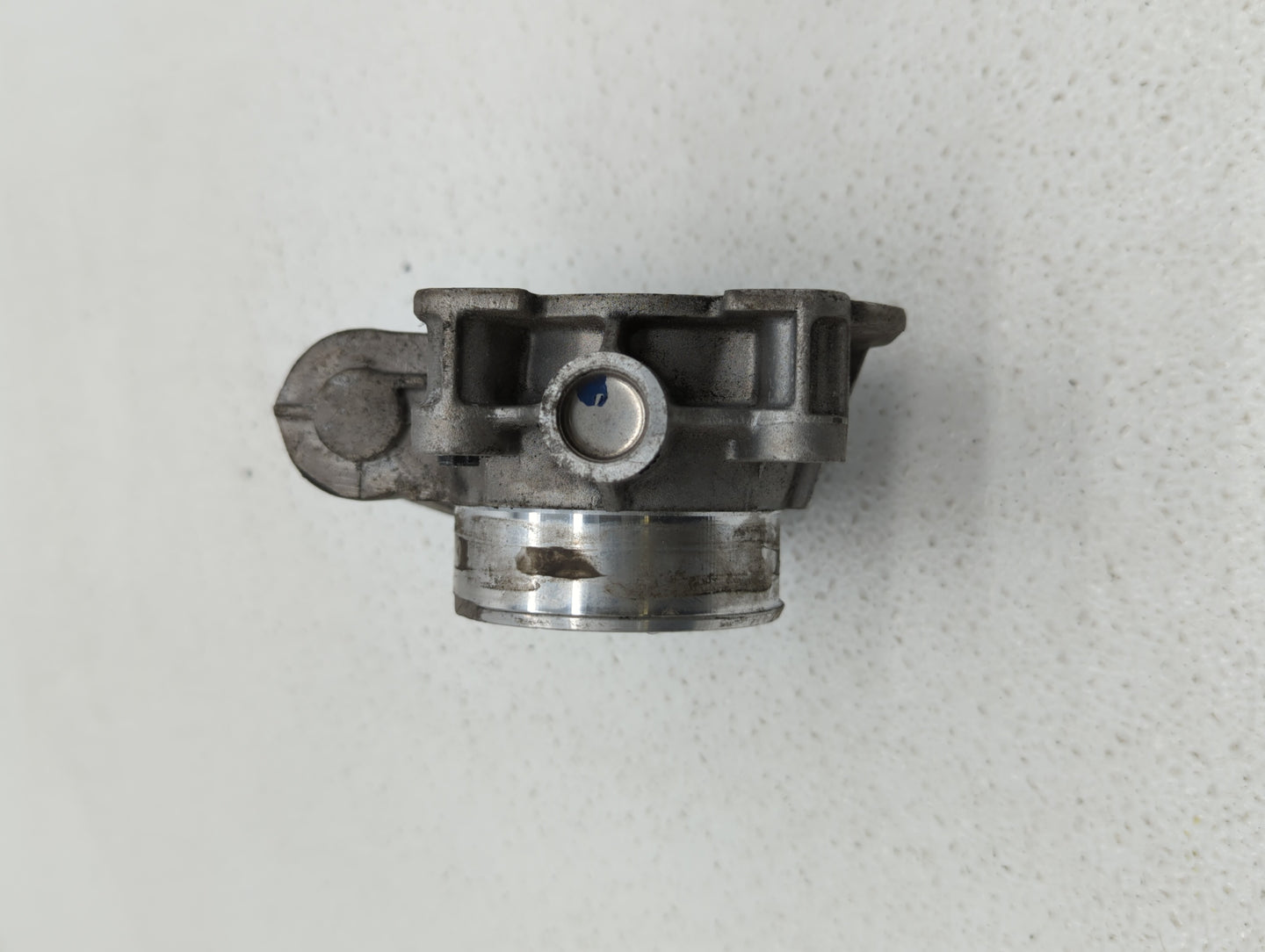 2010-2011 Chevrolet Equinox Throttle Body P/N:9B4G-9F991-A 668AA, 186AA Fits Fits 2007 2008 2009 2010 2011 2012 OEM Used Aut
